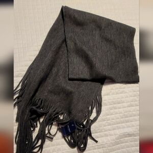 NWT Lucky Brand gray scarf